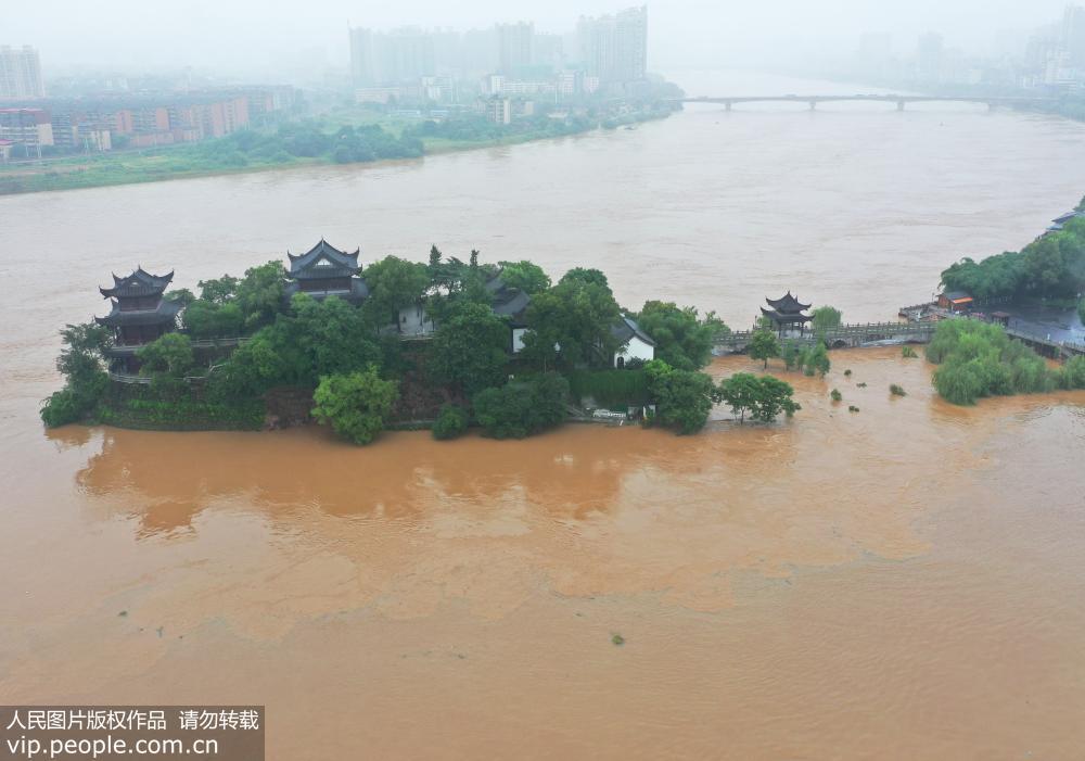 湘江最新洪峰，自然与人类的交响曲